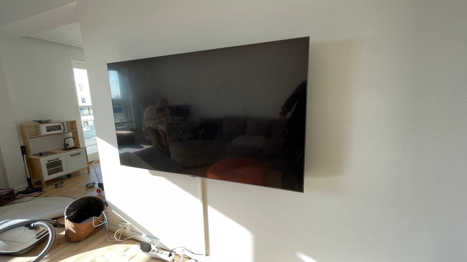 Væg-montering af Samsung TV på gipsvæg