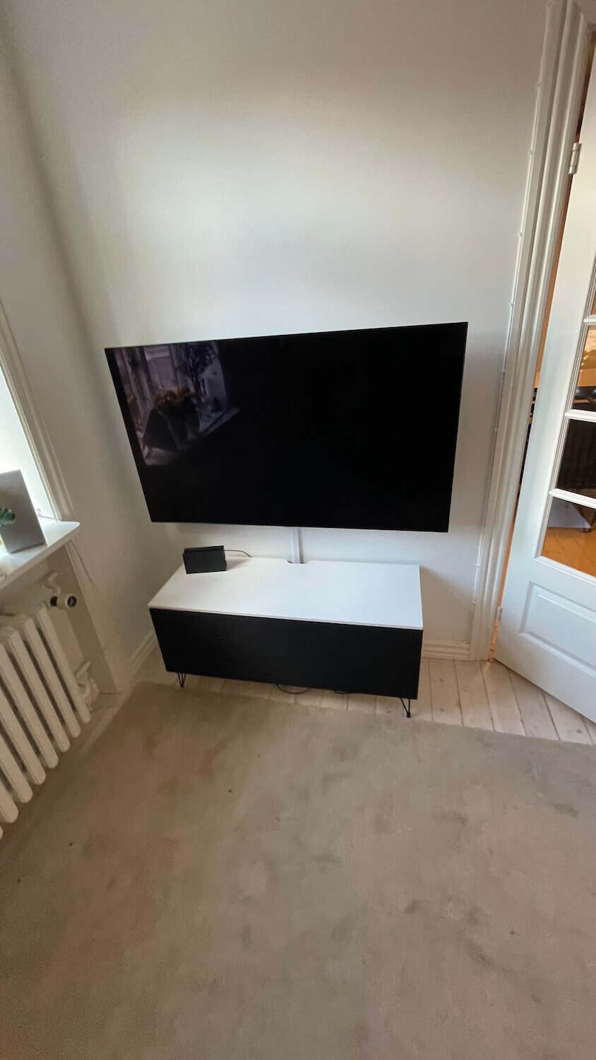 Væg-ophængning af LG OLED TV